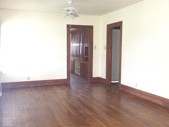 3rd image of 2212 Avenue E
