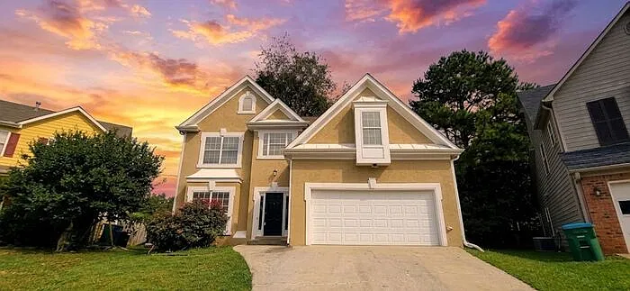 4 bed, 2.5 bath, 2265 sqft, $2,500 — Photo 2
