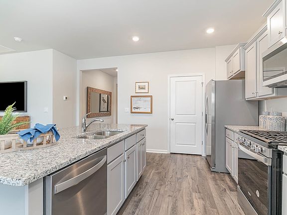 6th image of this home