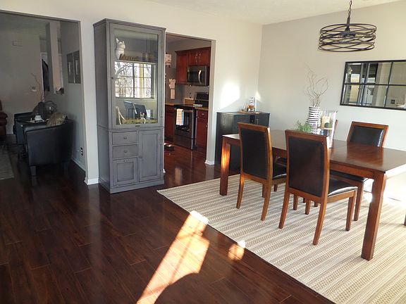 3rd image of 5912 Thompson Creek Blvd