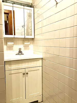 Rented by Remax Real Estate Professionals | media 33