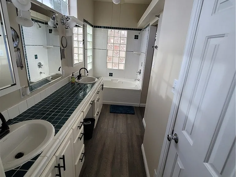 1951 Jim Haworth Ct — Photo 34