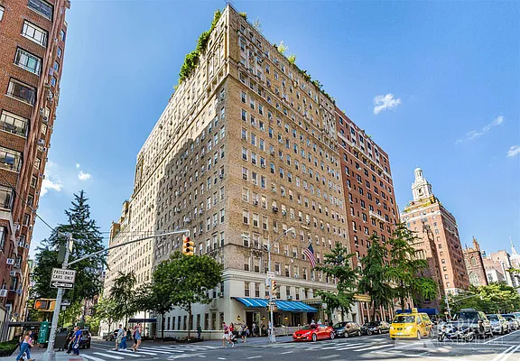 Sold by Barkoff Residential  | media 19