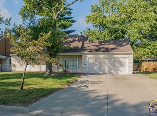 2021 SW Burnett Rd, Topeka, KS 66604
