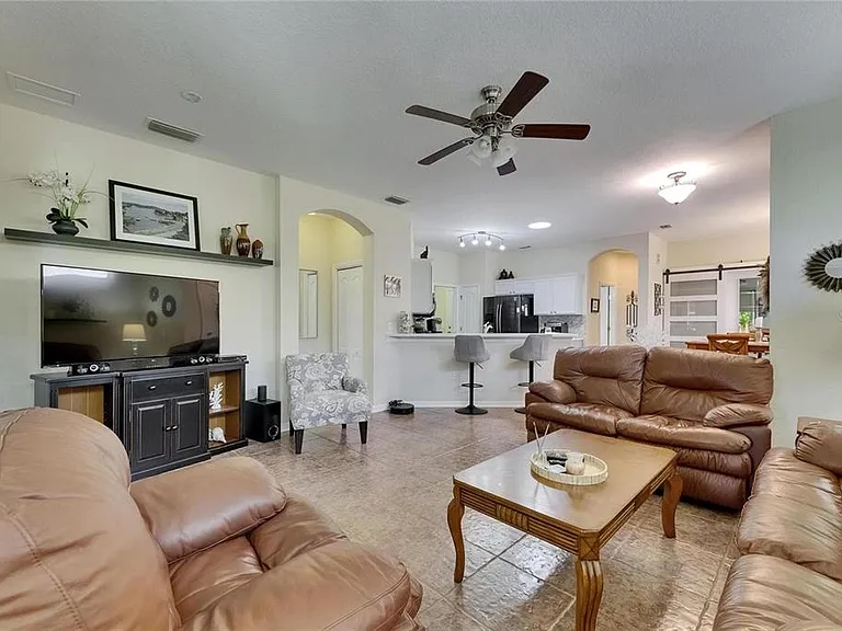 2068 Sifield Greens Way — Photo 9