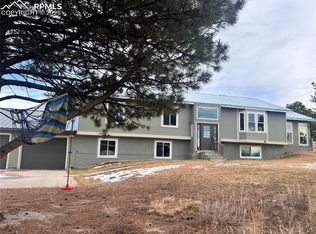 8545 Moss Rock Rd, Colorado Springs, CO 80908