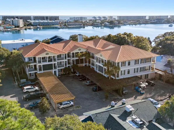 159 Brooks St #204, Fort Walton Beach, FL 32548