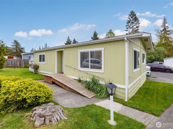 700 NW Crosby #127, Oak Harbor, WA 98277