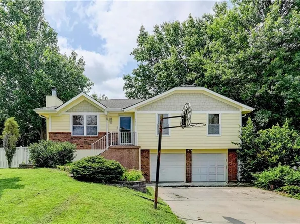 1401 NE 114th St, Kansas City, MO 64155