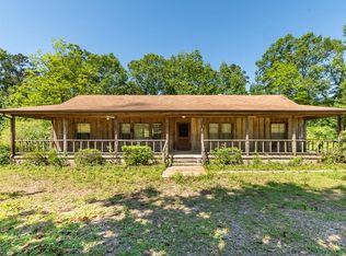 237 John Amacker Rd, Carriere, MS 39426