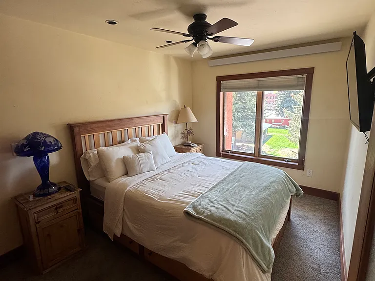 100 Midland Ave #402 — Photo 4