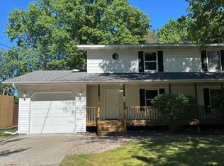 416 Willow St, Midland, MI 48642