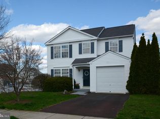 223 Stonehearth Ln, Telford, PA 18969