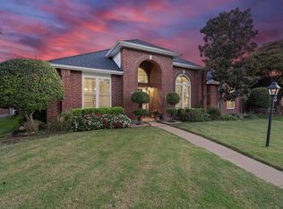 8306 Meadowview St, Rowlett, TX 75088