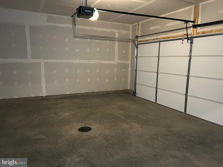224 Caterpillar Dr — Photo 16