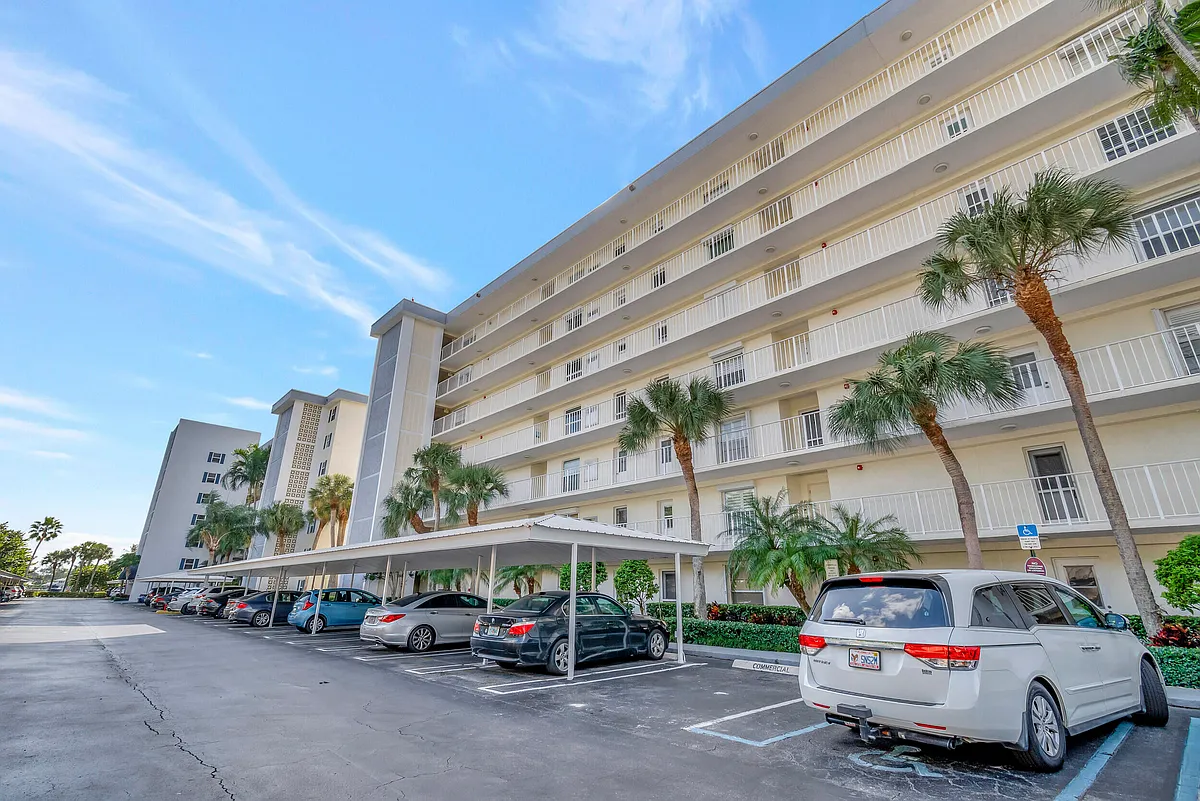 Photo 2 of 58 - 1 Harbourside Dr #4502 - Delray Beach, FL Building Photo - 1 Harbourside Dr #4502