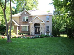 54864 Black Oak Ct, Bristol, IN 46507