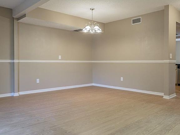 4th image of 14004 Notreville Way