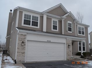 9300 Durham Dr, Huntley, IL 60142