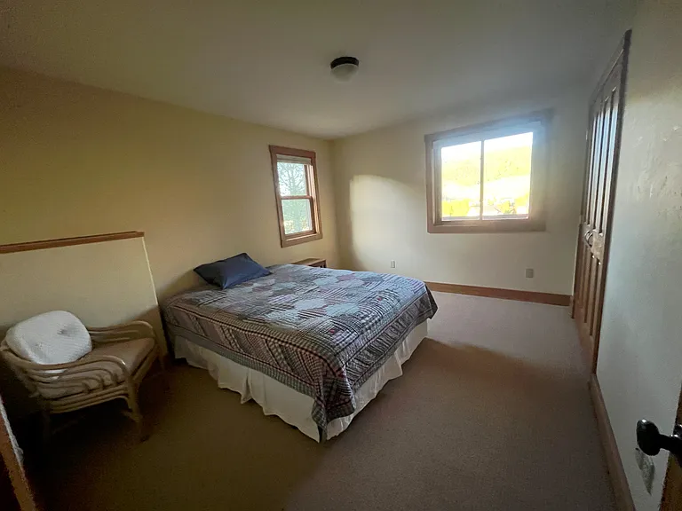 172 Blackstock Dr — Photo 6