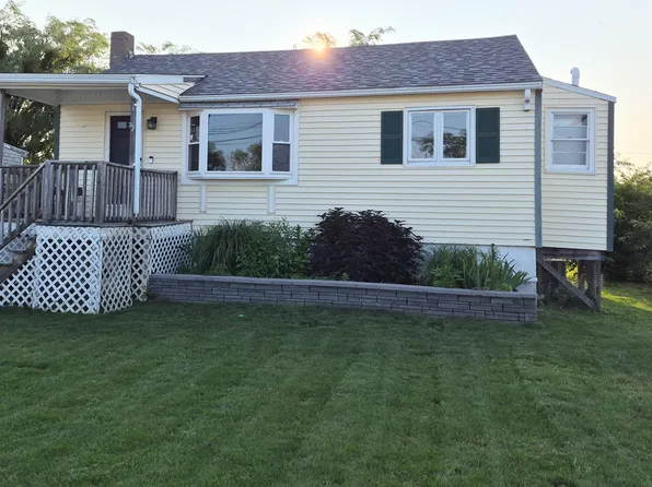 20 Johnson Ter, Marshfield, MA 02050