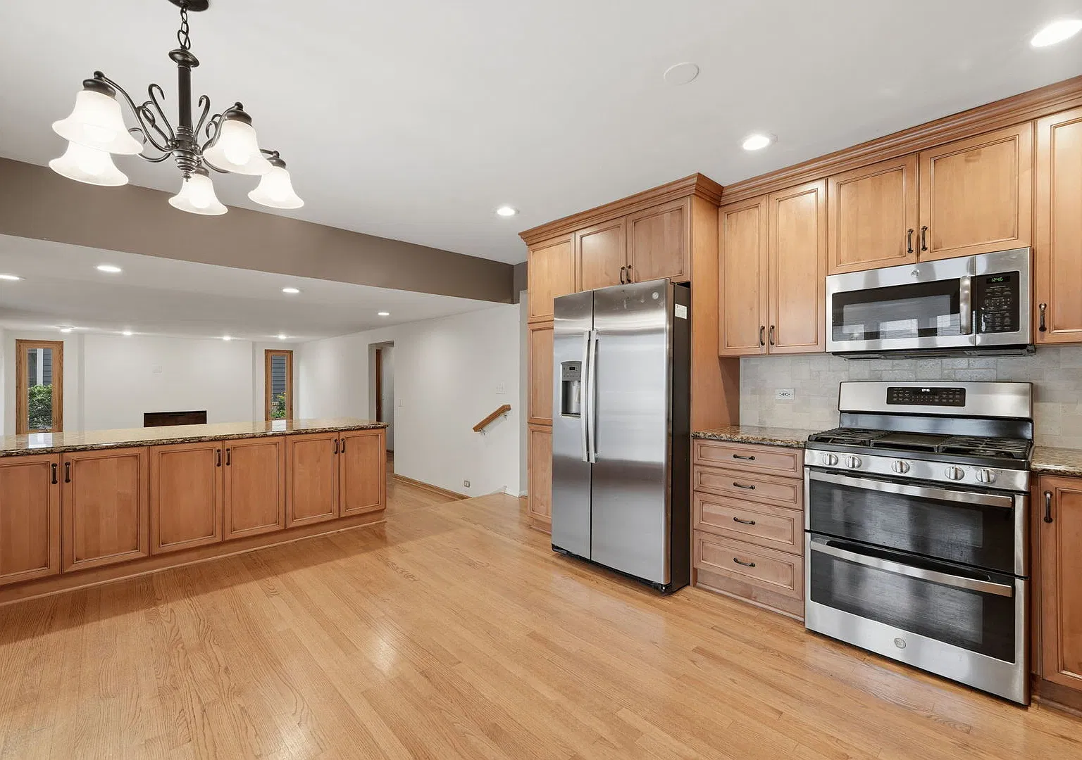 5 bed, 2991 sqft, $3,500 — Photo 4
