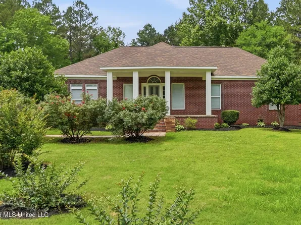 21 Timber Creek Rd, Byhalia, MS 38611