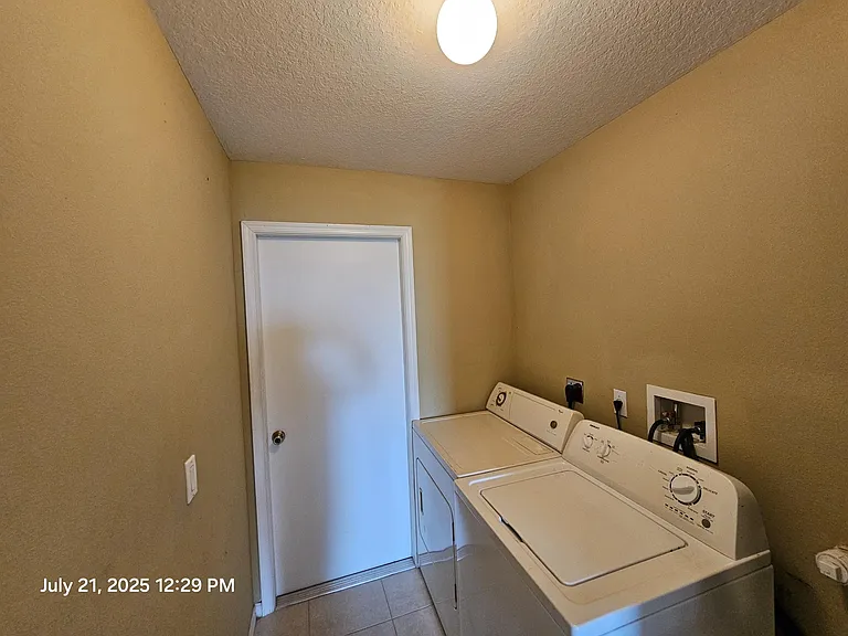 2182 SW Idaho Ln — Photo 16