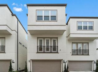409 N Nagle St #B, Houston, TX 77003