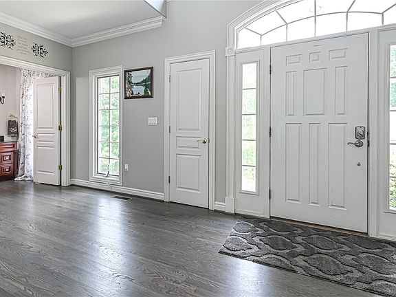 5th image of 5262 Karrington Dr