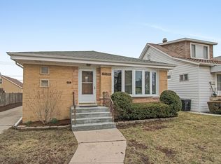 7120 W Schreiber Ave, Chicago, IL
