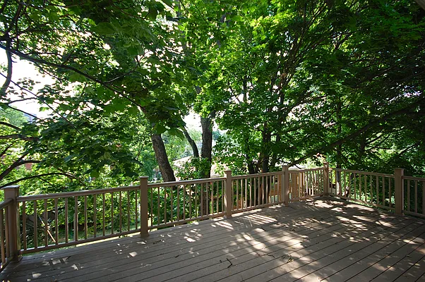 Rented by Re/Max In The City | media 17