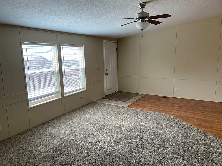 1634 W Mikey Dr — Photo 10