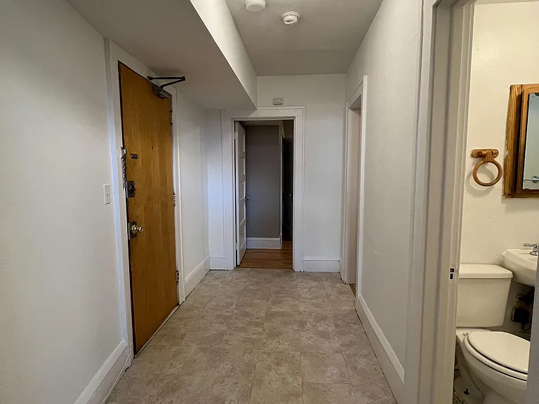 Stevens Square Apartments — Photo 166