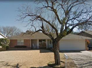 1501 Fairway Dr, Graham, TX 76450