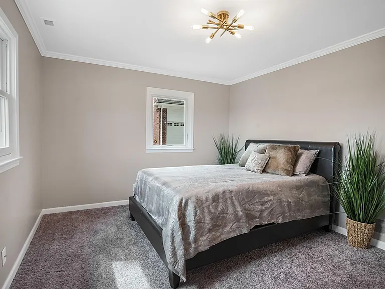 2905 W Hickory Grove Rd — Photo 20