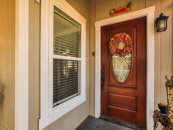 4th image of 758 Villa Teresa Way
