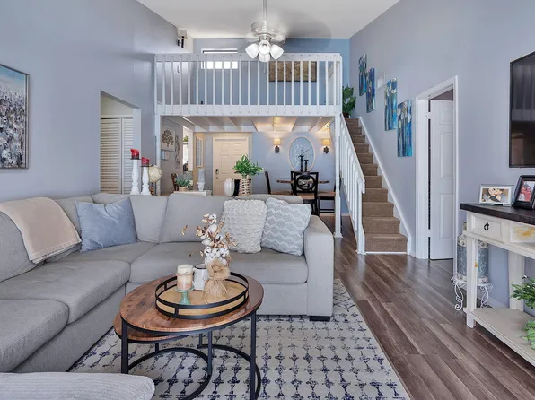 381 Wood Dale Drive, Wellington, FL 33414