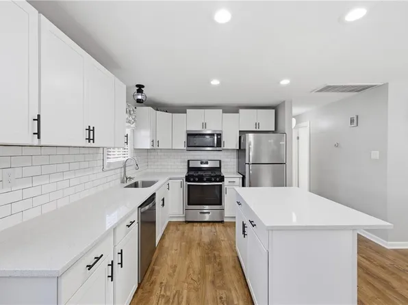 615 Gladstone Ave, Portsmouth, VA 23701