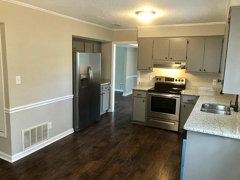 350 Candlewood Dr — Photo 6