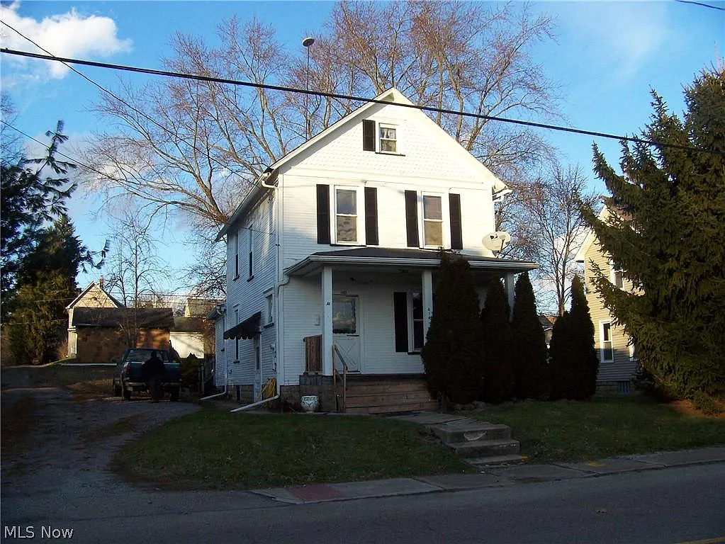 414 W Martin St photo 1