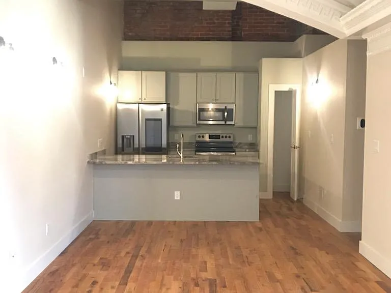 2315 Park Ave #3D — Photo 2
