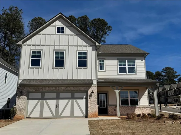 5587 Overview Dr, Flowery Branch, GA 30542