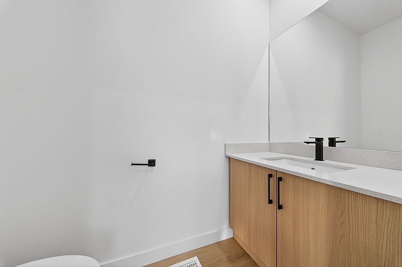 Edmonton Townhouse for rent - 3 Bedrooms — photo 3