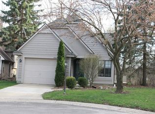 2563 Country Village Ct, Ann Arbor, MI