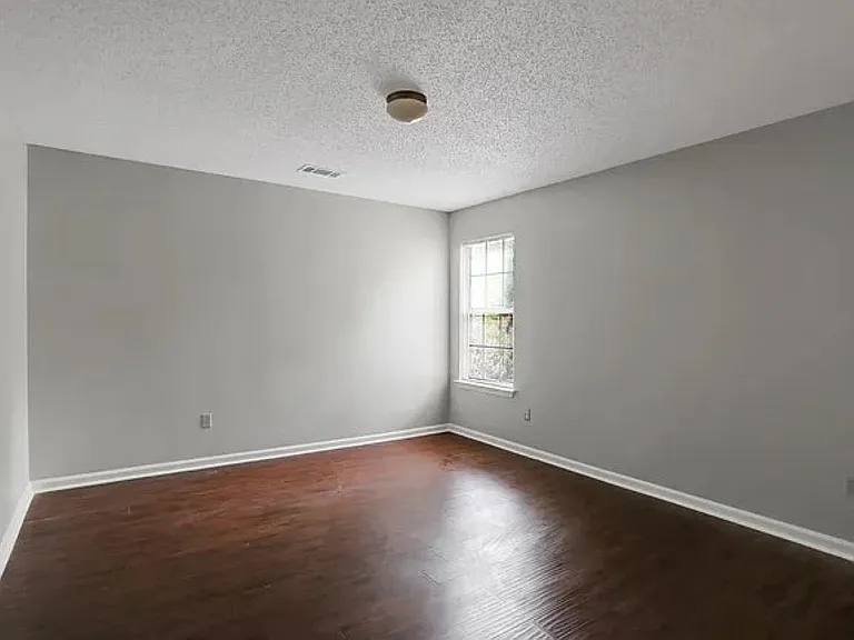 3621 Sunray Cv — Photo 5