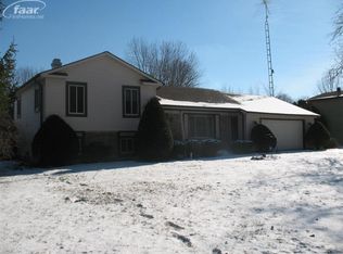 7220 Partridge Dr, Flushing, MI 48433