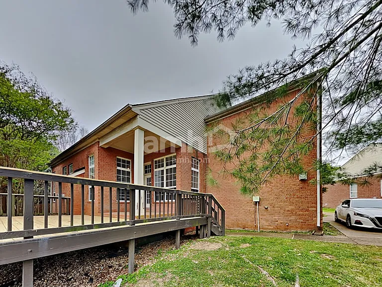 317 Stone Heath Ct — Photo 21