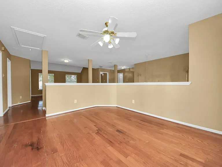 23003 Governorshire Dr — Photo 46