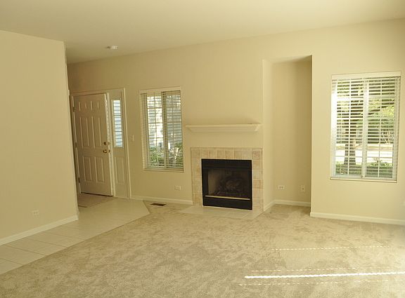4th image of 308 Windsor Ct Unit B